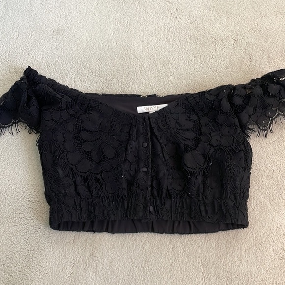 WAYF Black Casoria Ruffle Crop Top - Picture 5 of 9